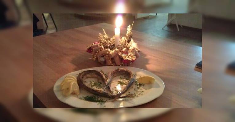 Вкуснейшие рыбки-иглы в форме сердца :)
