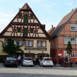 Altfrankische Weinstube Zu den drei Kronen