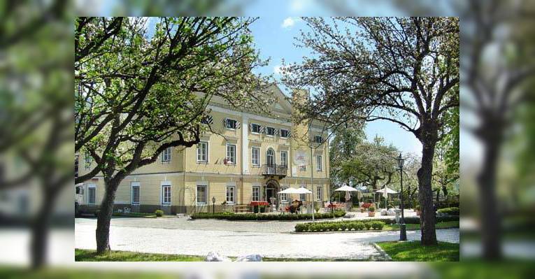 Снимок Schloss Lerchenhof, Горчах