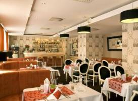 Crystal Bar & Restaurant