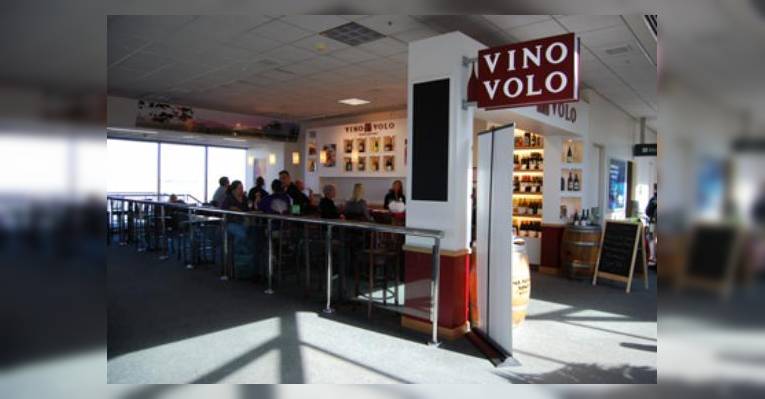 Снимок Vino Volo Wine Bar, Santa Ana
