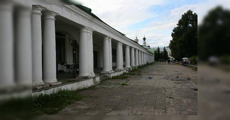 Вид на Гостиный двор