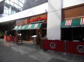Frankie and Benny's