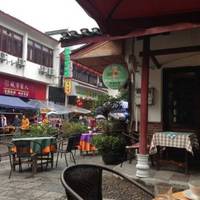 7th Heaven Cafe and Hostel