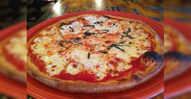 Снимок Elizabeth's Pizza, Гринсборо