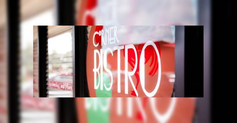 Снимок Corner Bistro, Woodstock