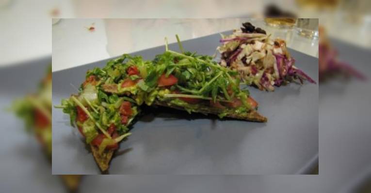 Снимок LivingFood Bistro & Cafe, Куала-Лумпур