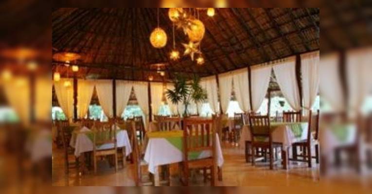 Снимок Hotel Okaan Restaurant, Чичен-Ица