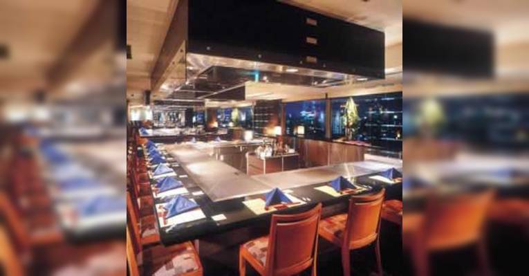 Снимок Contemporary dining Crown, Нагоя