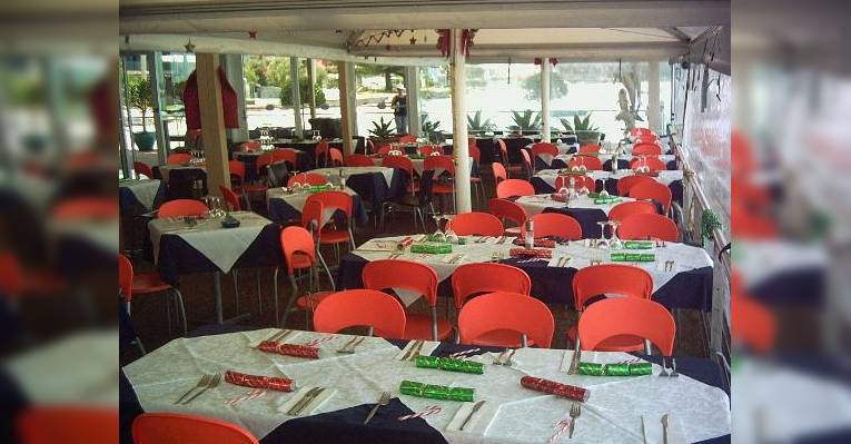 Снимок The Deck on Soldiers Point Marina, Нельсон-Бей