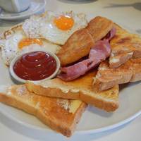 The Landing Cafe