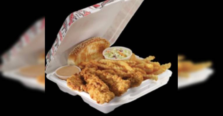 Снимок Raising Cane's Chicken Fingers, Арлингтон