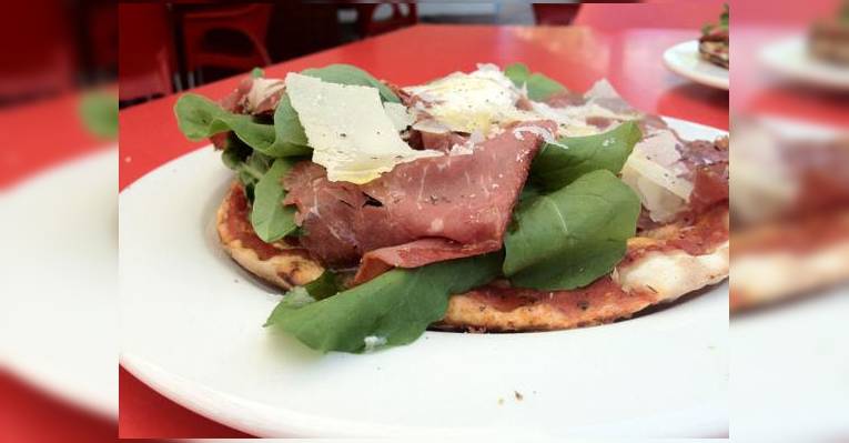 Снимок Toni's Fully Furnished Pizza, Претория