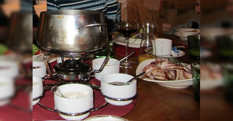                   Фондю мясное
                