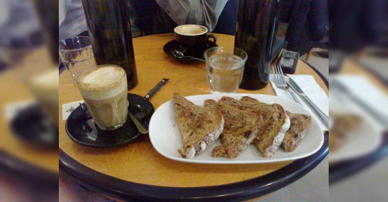 Снимок Cafe Bisqui, Мельбурн