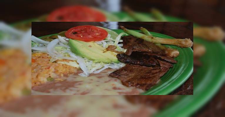 Снимок La Huerta Bar and Grill, Springdale