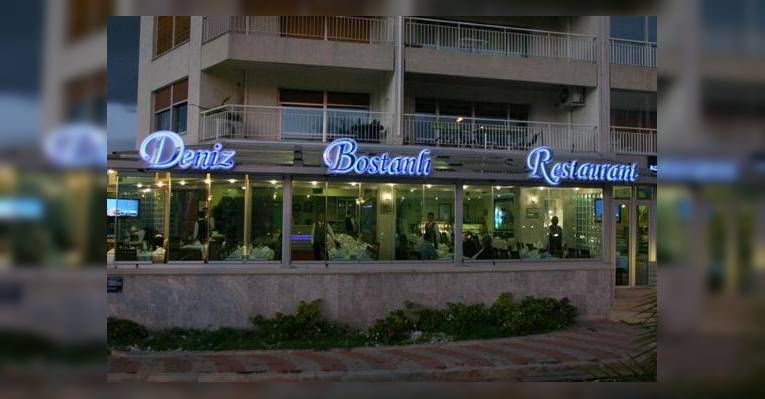 Снимок Deniz Bostanli Restaurant, Измир