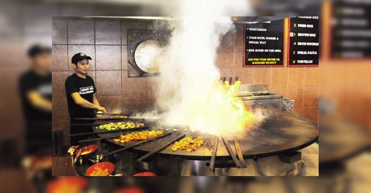 Снимок Genghis Grill, Талса