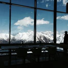Adler Lounge