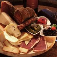 Wine Bar LOZA