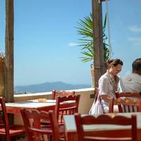 Kasteli Bar & Restaurant