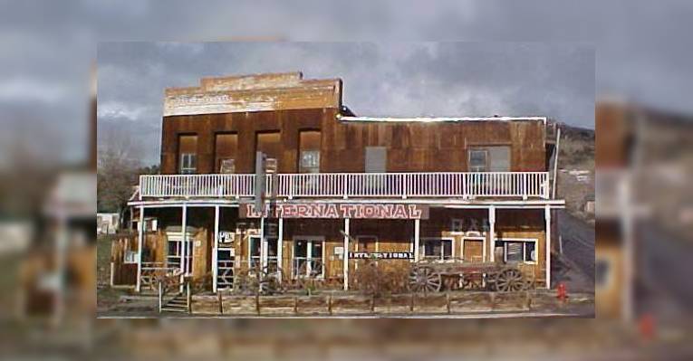 Снимок International Cafe & Saloon, Austin