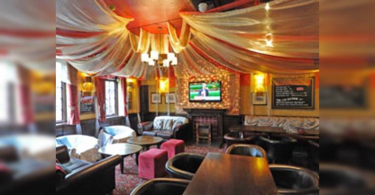 Снимок Rose and Crown Pub, Лондон