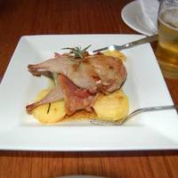 La Piazza Winebar
