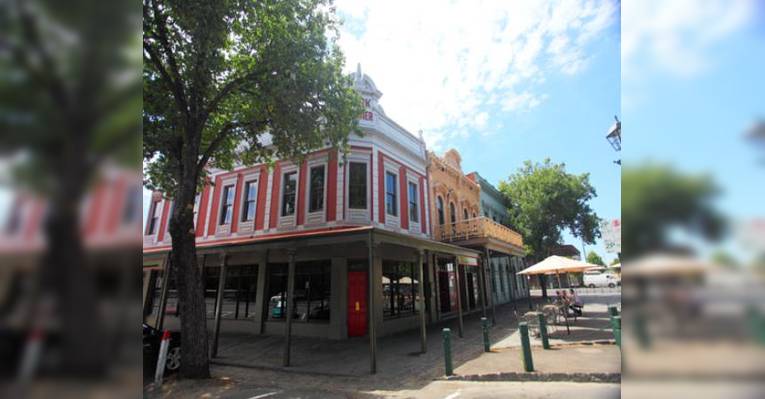 Снимок La Piazza Winebar, Bendigo