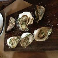 La Docena Oyster Bar & Grill