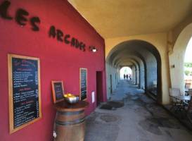 Les Arcades