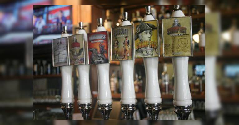 Снимок Natty Greene's Pub & Brewing, Raleigh