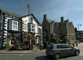 The Queens Pub & Restaurant