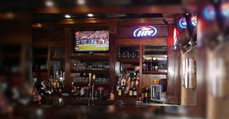 Снимок The Corner Tavern & Grill, Cary