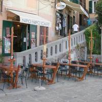 Nipo Nipo Cafe'