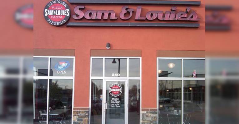 Снимок Sam and Louie's New York Pizzeria, Billings