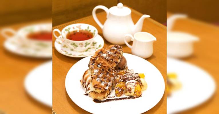 Изображение Cafe Eikokuya Club Whity Umeda, Осака