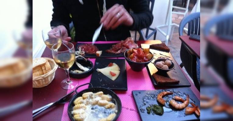 Снимок Ambiance Tapas, Сент-Мари-де-ла-Мер