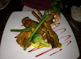 Basil Thai & Sushi