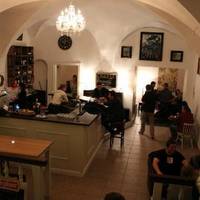 Leroy Bar & Cafe