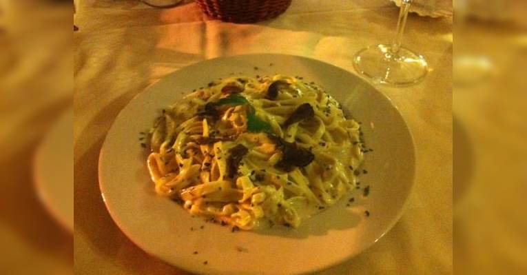 tagliatelle al tartufo (домашняя паста с трюфелями)