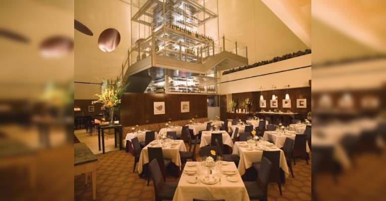 Снимок Renaissance Cafe, Мандалай