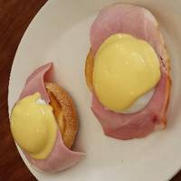 Monty Cafe