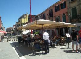 Snack Bar 98 Degrees Da Valentino