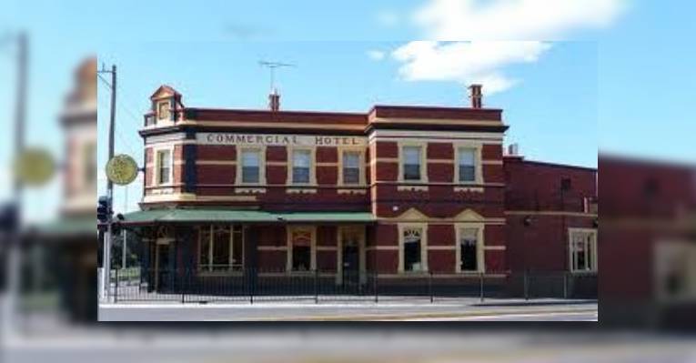 Снимок The Commercial Hotel, Мельбурн
