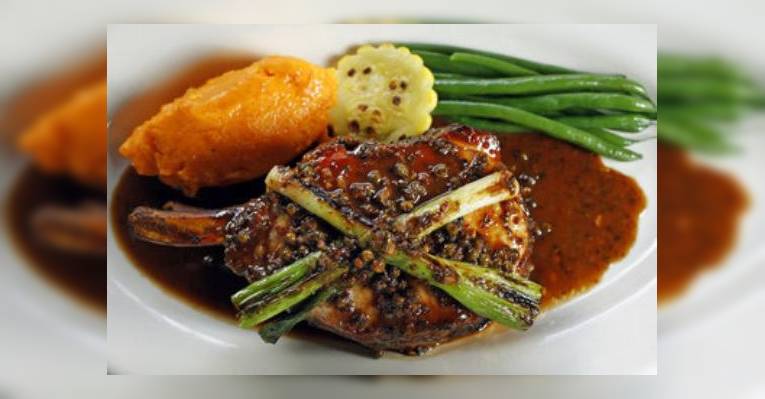 Снимок New Orleans Pub And Restaurant, Бангкок