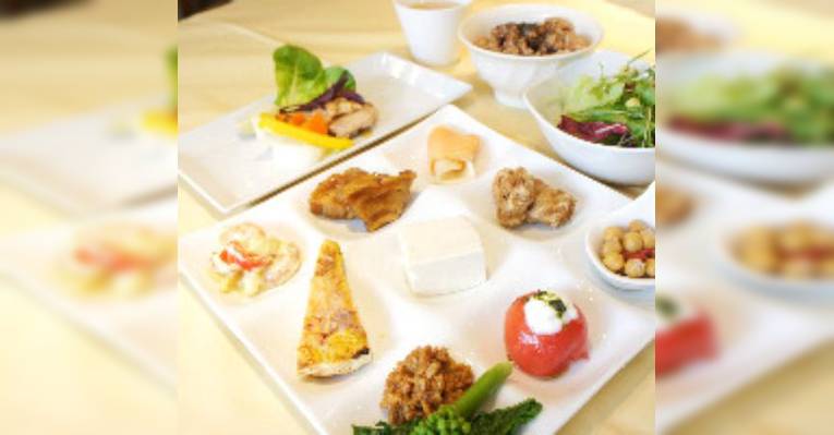 Снимок Natural Kitchen Medaka Ni-Gou Takadanobaba, Осака