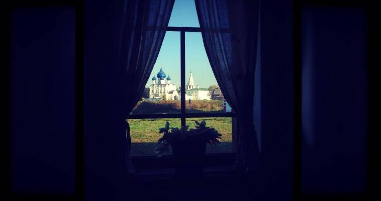 Вид из окон 1-го этажа ресторана
