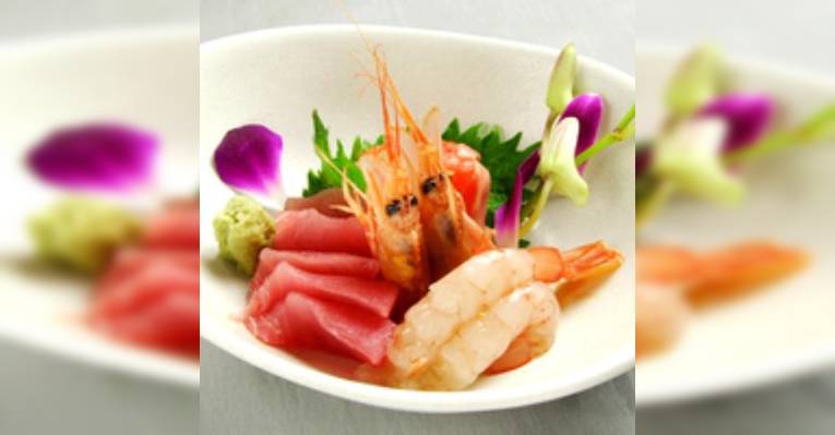 Снимок Kushi Dining Yu Yokohama Nishiguchi  (West Exit Yokohama Sta.), Иокогама