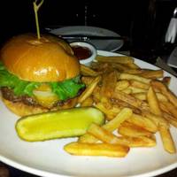Henry's Tavern